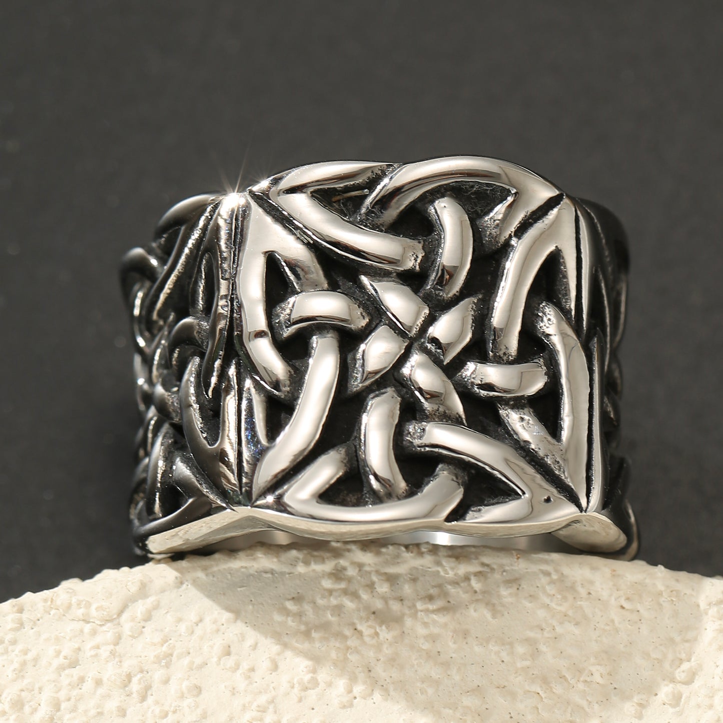 LNCHRAN Stainless Steel Celtic Knot Ring Unisex Norse Viking Statement Jewelry