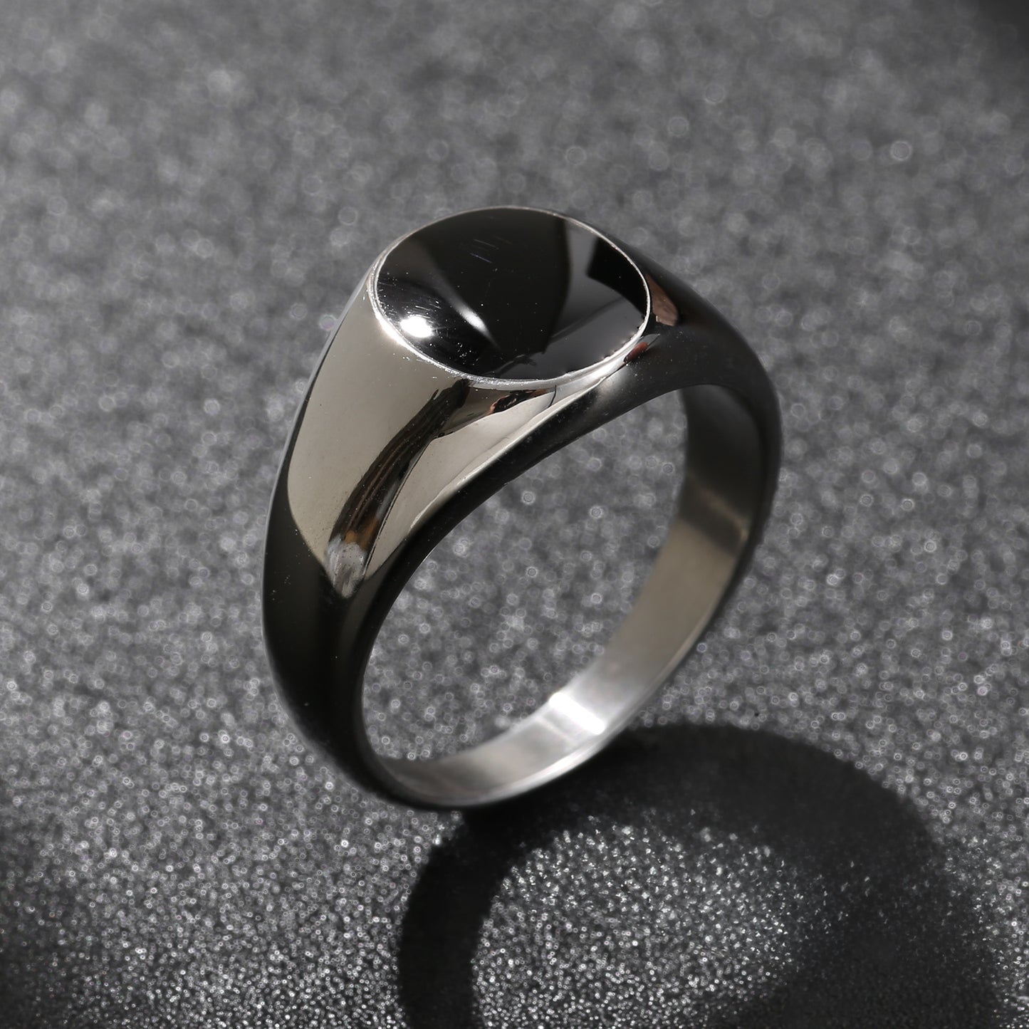 NCHRAN Unisex Round Black Enamel Signet Ring in Stainless Steel