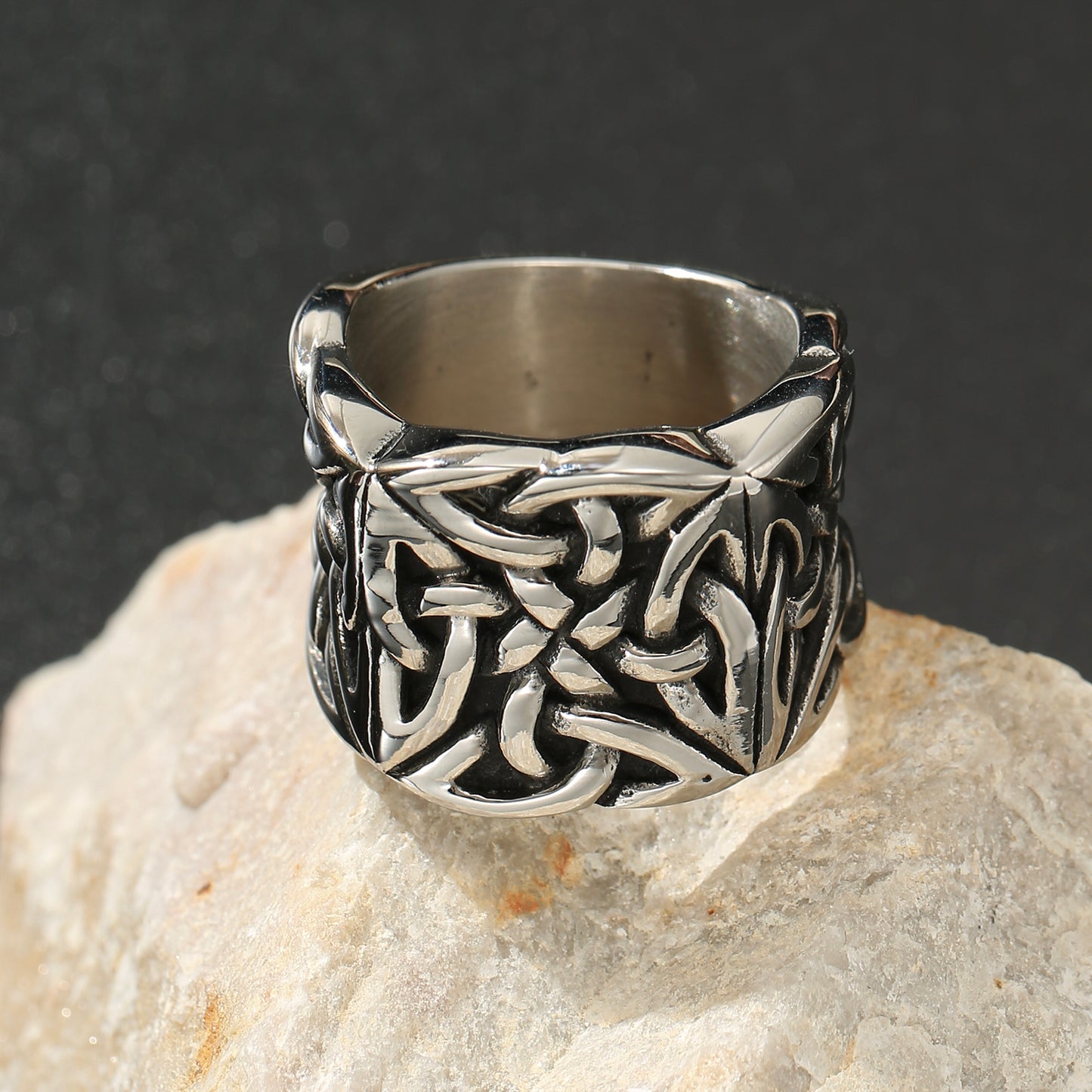 LNCHRAN Stainless Steel Celtic Knot Ring Unisex Norse Viking Statement Jewelry