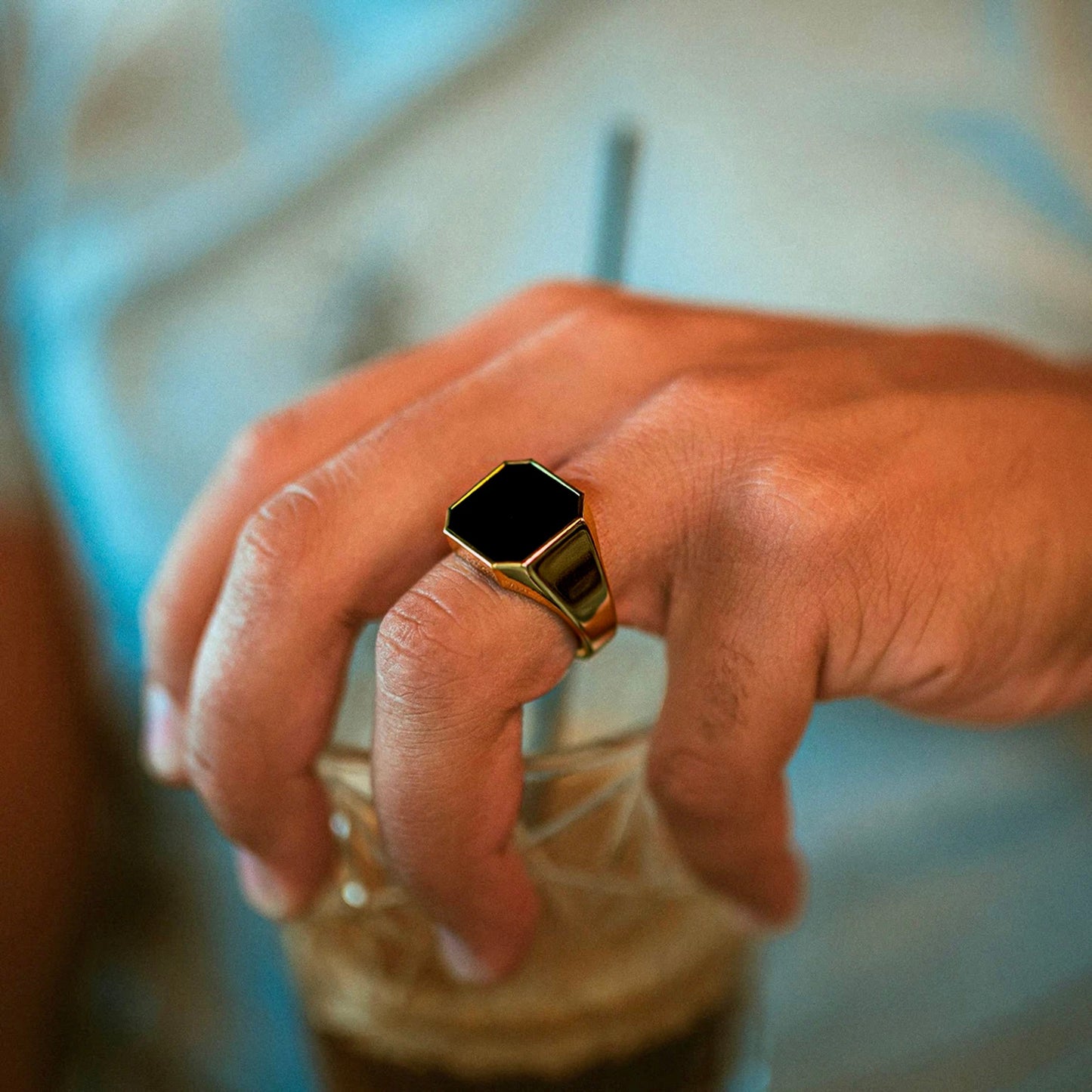 LNCHRAN Golden Plated Unisex Signet Ring with Black Enamel Inlay Minimalist Daily Jewelry
