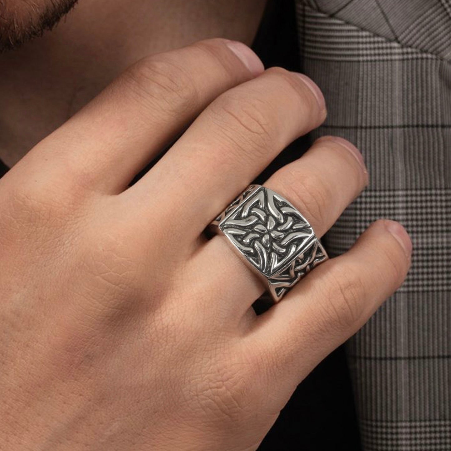LNCHRAN Stainless Steel Celtic Knot Ring Unisex Norse Viking Statement Jewelry