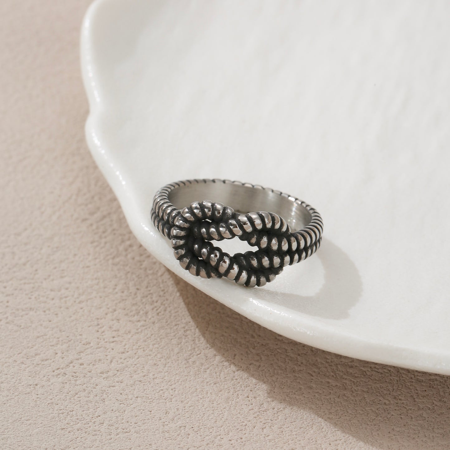 LNCHRAN Antique Silvery Stainless Steel Knot Ring Unisex Vintage Twisted Statement Jewelry