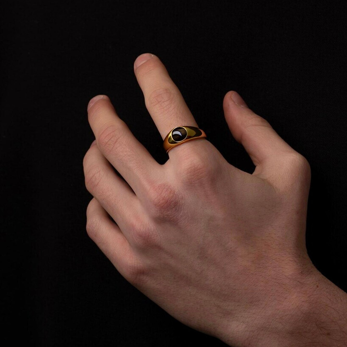 NCHRAN Unisex Round Black Enamel Signet Ring in Stainless Steel